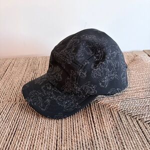 Athleta Floral Women's‎ Adjustable Cold Weather Train Cap Hat OS NWT